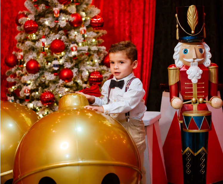 Elevate Your Holiday Decor with a Christmas Tree Skirt